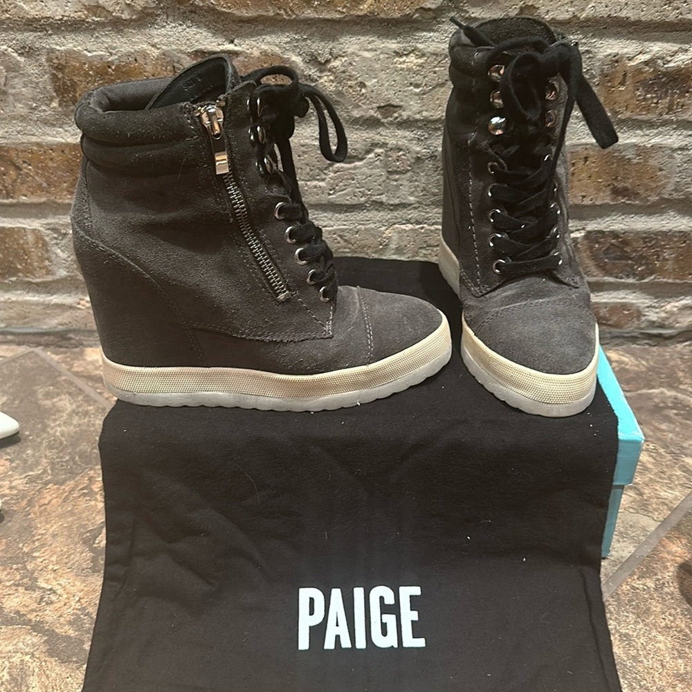 PAIGE wedge gray Zoe suede ankle boots sz 6 36